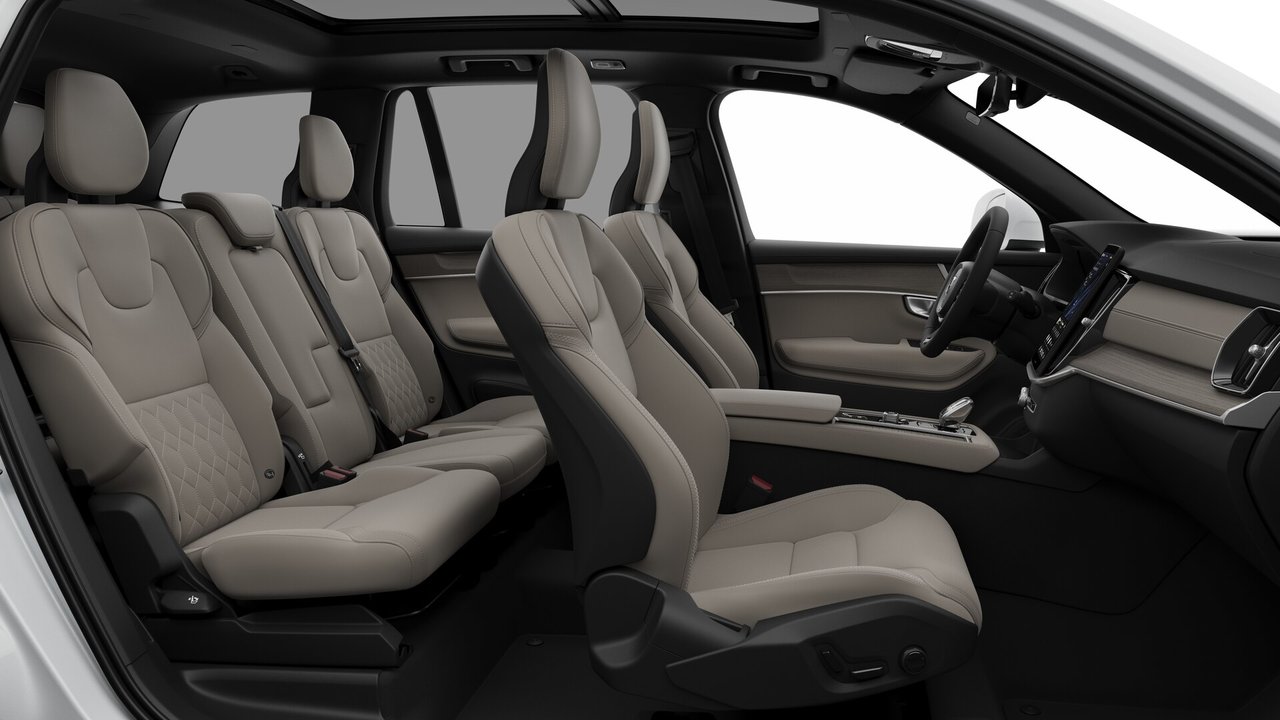 2026 Volvo XC90 - Image 13