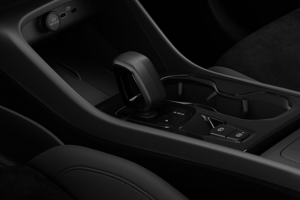 2026 Volvo XC40 - Image 11