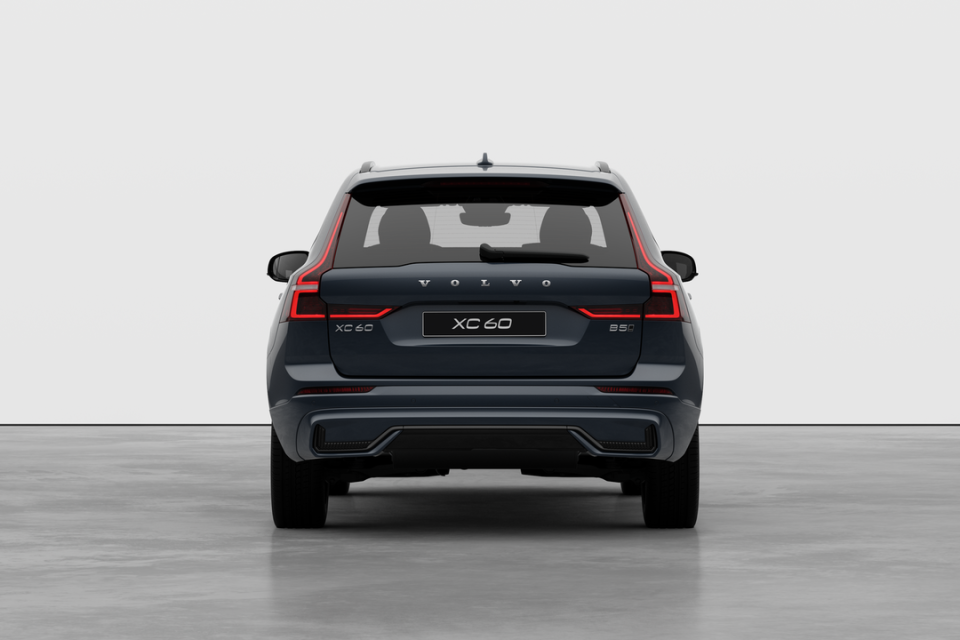 2026 Volvo XC60 - Image 6