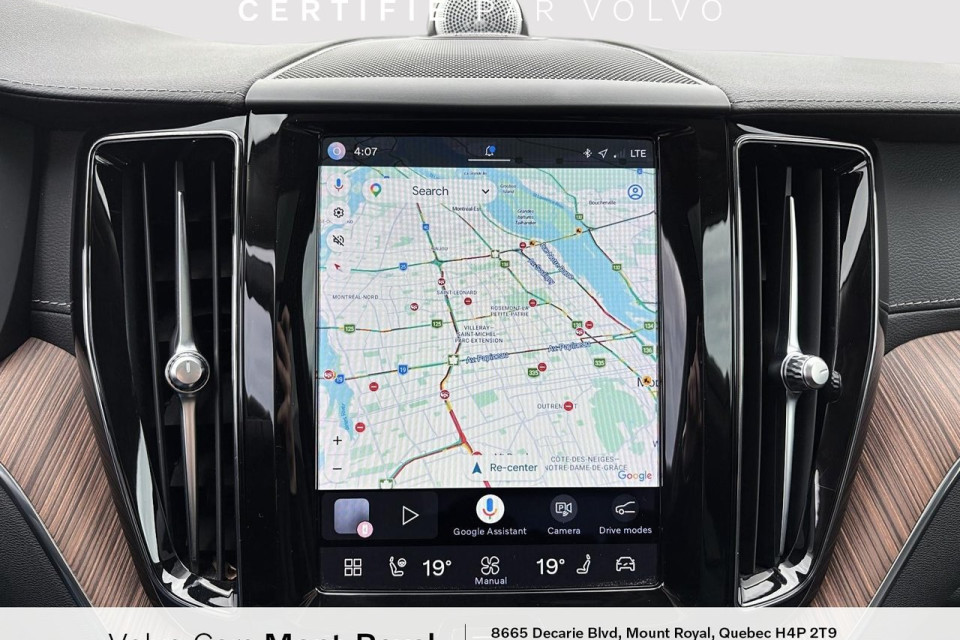 2023 Volvo XC60 - Image 16