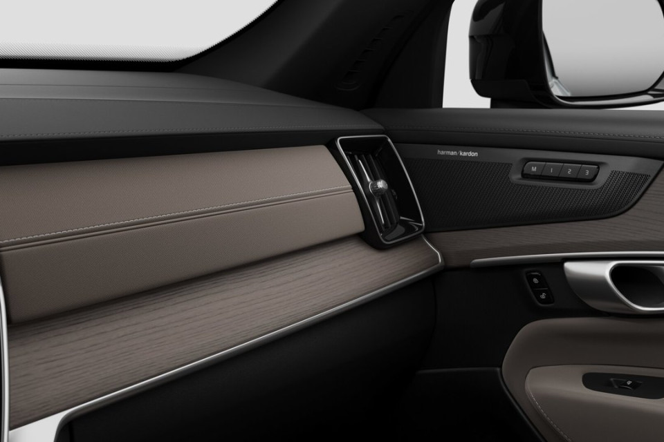 2026 Volvo XC90 - Image 9