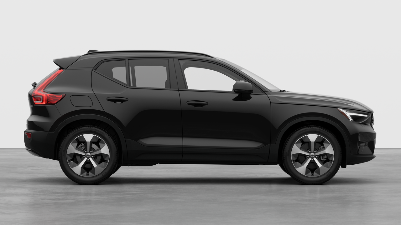 2026 Volvo XC40 - Image 7