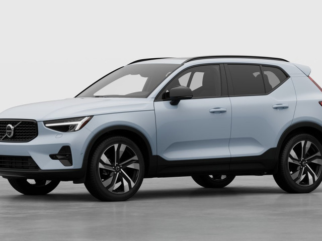 2026 Volvo XC40