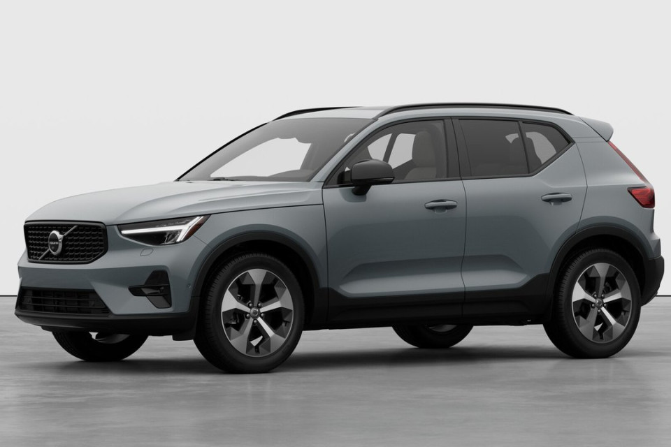 2026 Volvo XC40 - Image 1