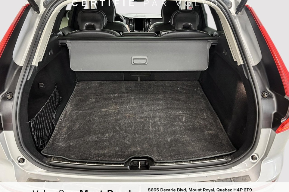2022 Volvo XC60 - Image 5