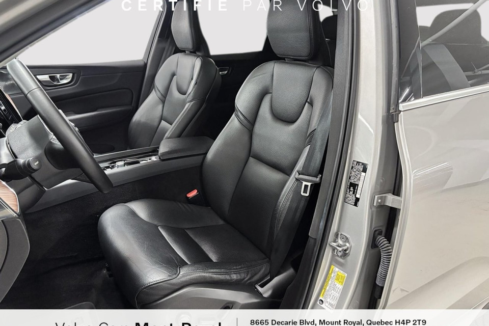 2022 Volvo XC60 - Image 8