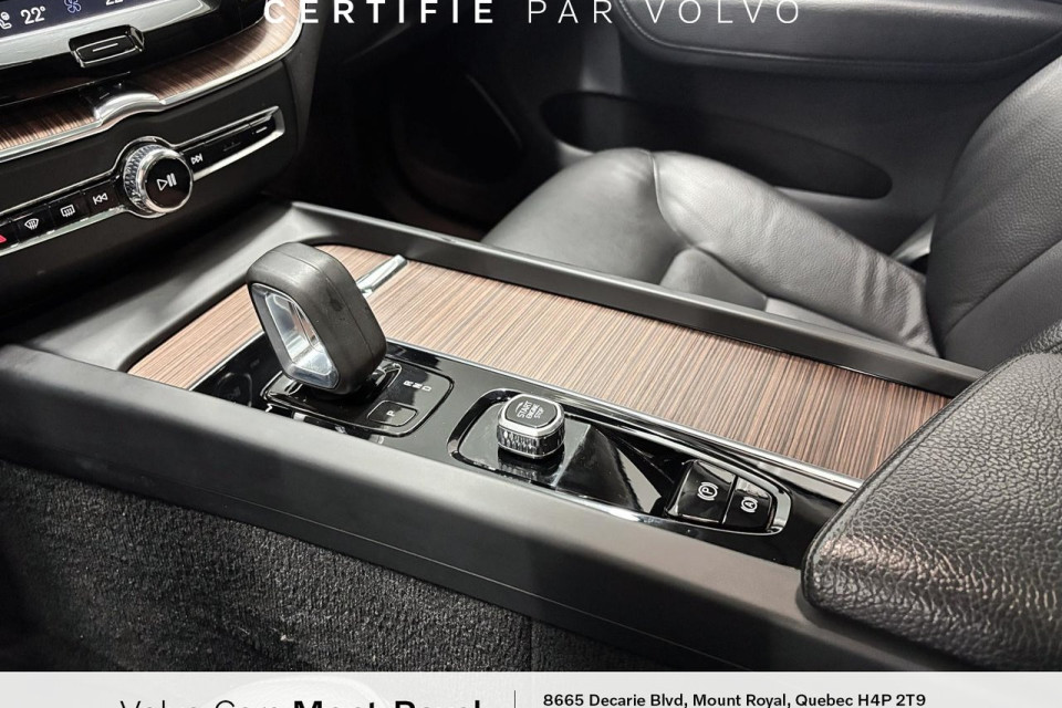 2022 Volvo XC60 - Image 14
