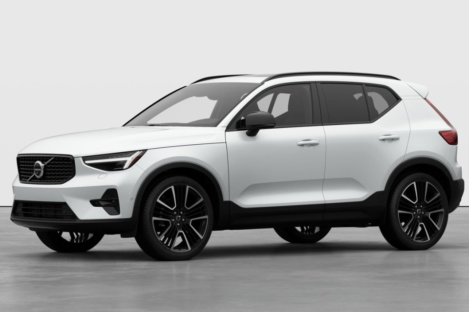 2026 Volvo XC40 - Image 1