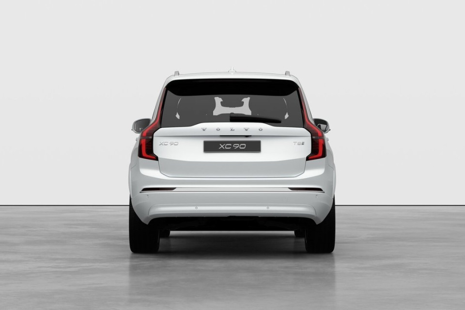 2026 Volvo XC90 PLUG-IN HYBRID - Image 6