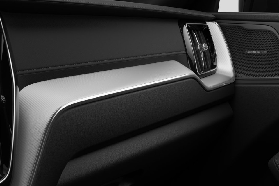 2026 Volvo XC60 - Image 9