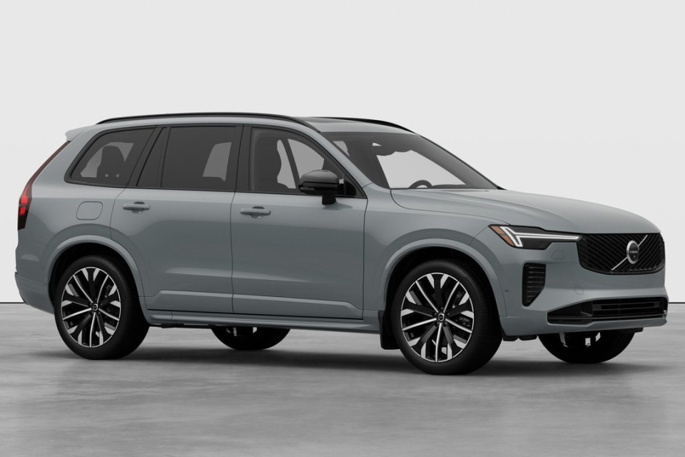 2026 Volvo XC90 PLUG-IN HYBRID - Image 3