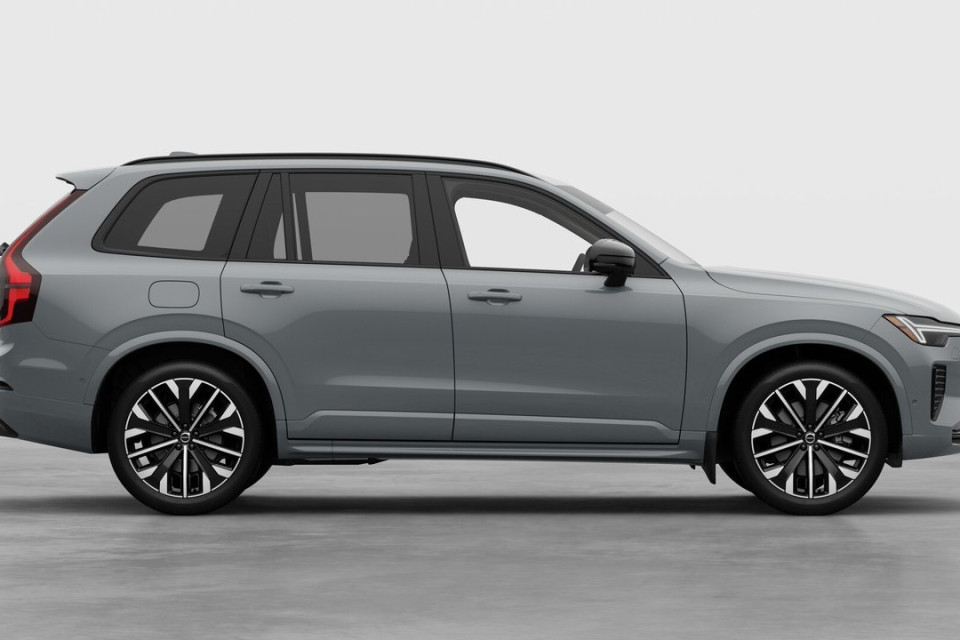 2026 Volvo XC90 PLUG-IN HYBRID - Image 7