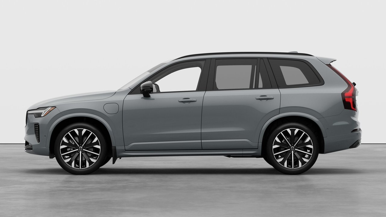 2026 Volvo XC90 PLUG-IN HYBRID - Image 8