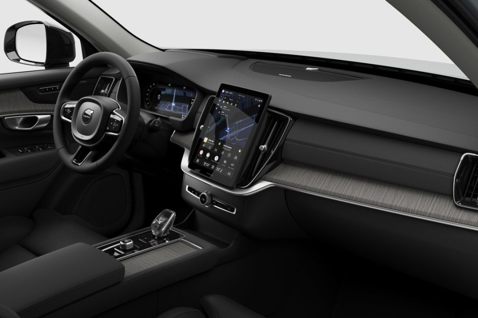 2026 Volvo XC90 PLUG-IN HYBRID - Image 10