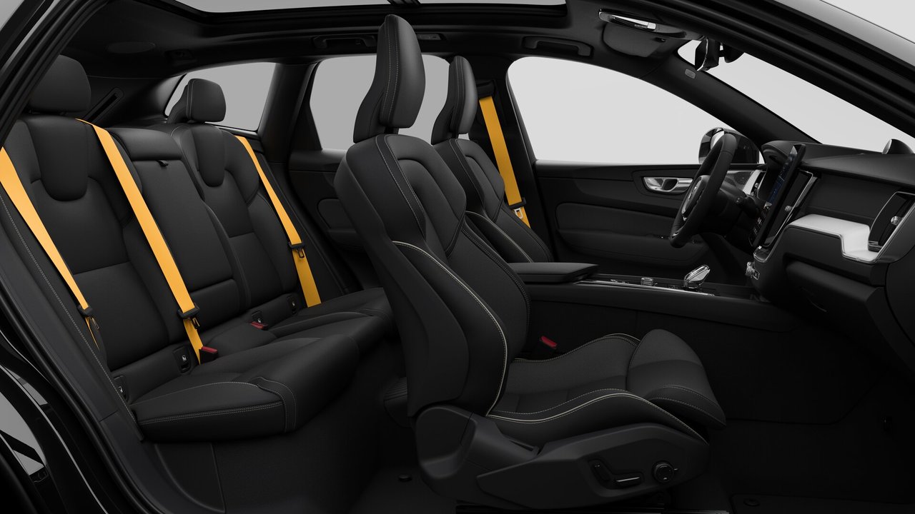 2026 Volvo XC60 PLUG-IN HYBRID - Image 13