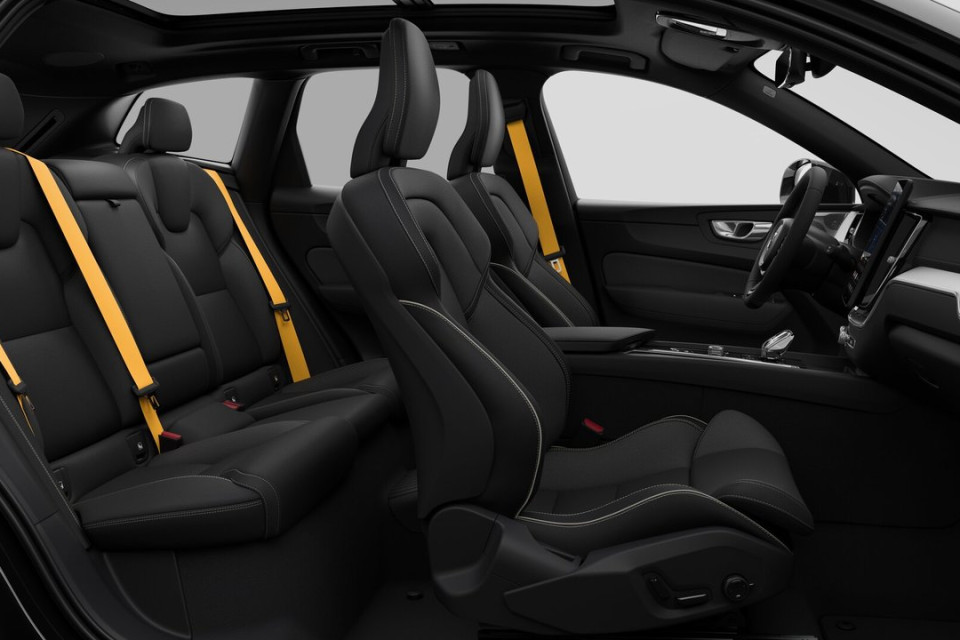 2026 Volvo XC60 PLUG-IN HYBRID - Image 13