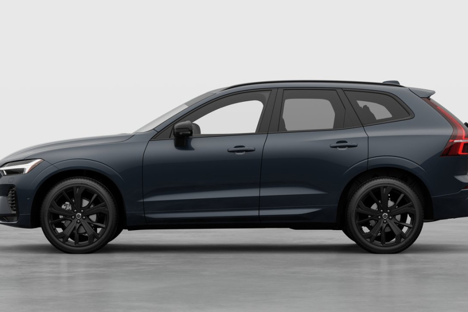 2026 Volvo XC60 - Image 8