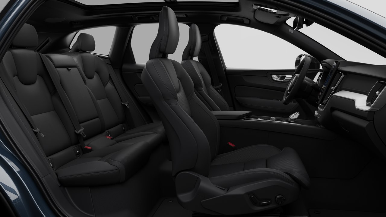 2026 Volvo XC60 - Image 13