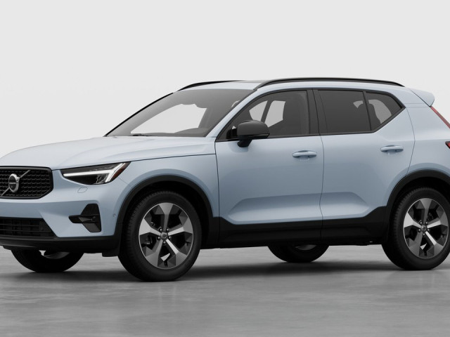 2026 Volvo XC40